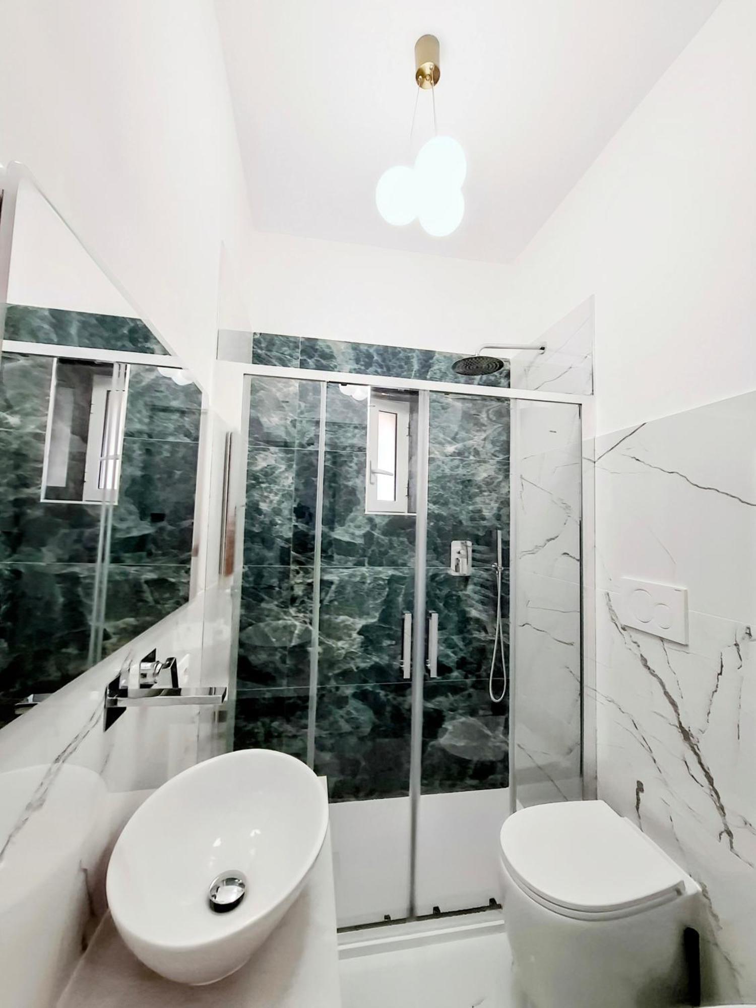 Rhome Sweet Rhome * Rome