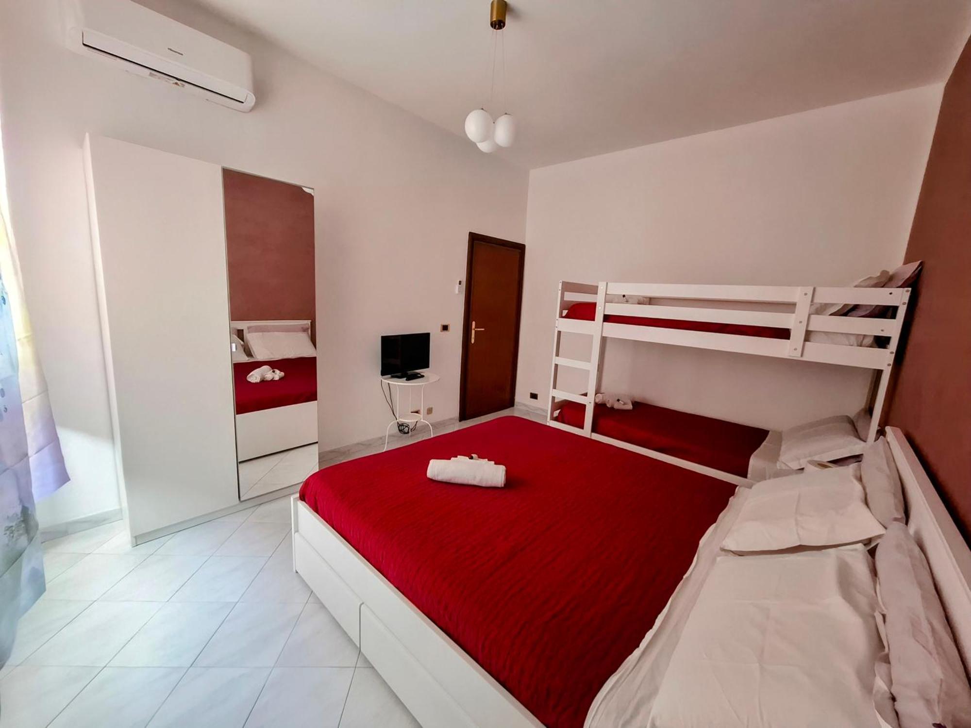 Rhome Sweet Rhome Apartment